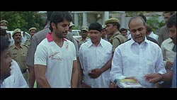 Dhrona 2010 [DVD]�μ̿�3