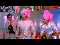 AMITABH BACHCHAN ���󥹥�����٥����פμ̿�4