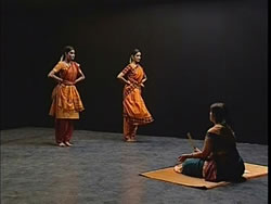 Learn Bharatanatyam - Natya Vardhini [DVD]�μ̿�2