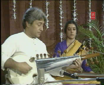 Ustad Amjad Ali Khan-Swar tarang�μ̿�4