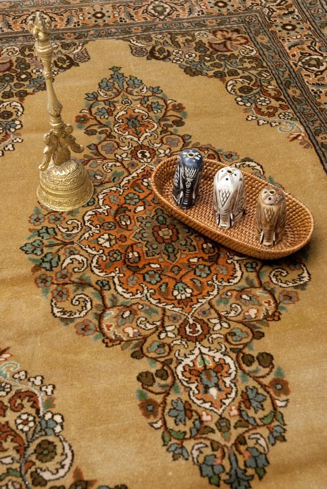 手織り＆草木染めカシミール絨毯[シルク100% 1平方インチ484ノット]1枚目の説明写真です
