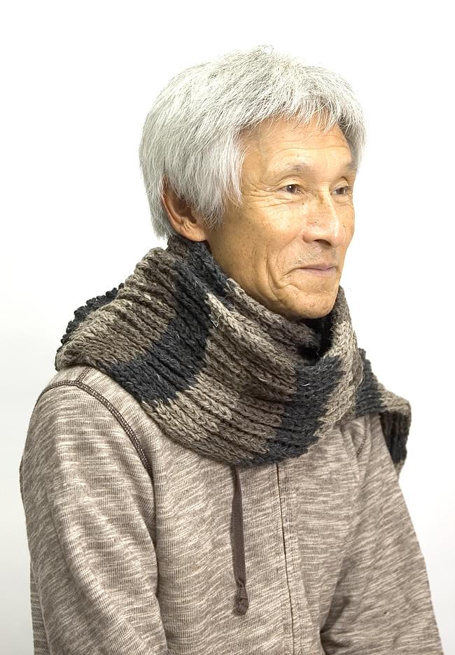 ざっくり手編みのあったかマフラーborder=