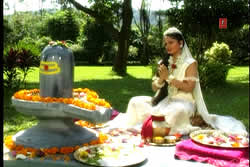 Gayatri Mantra, Gayatri Mahima, Mahamrityunjay Jaap and Bhajan Mala [DVD]