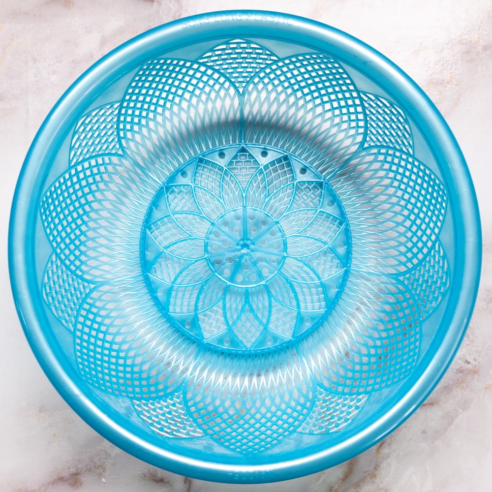 ベトナムのレトロなプラスチックザル-36cm2枚目の説明写真です