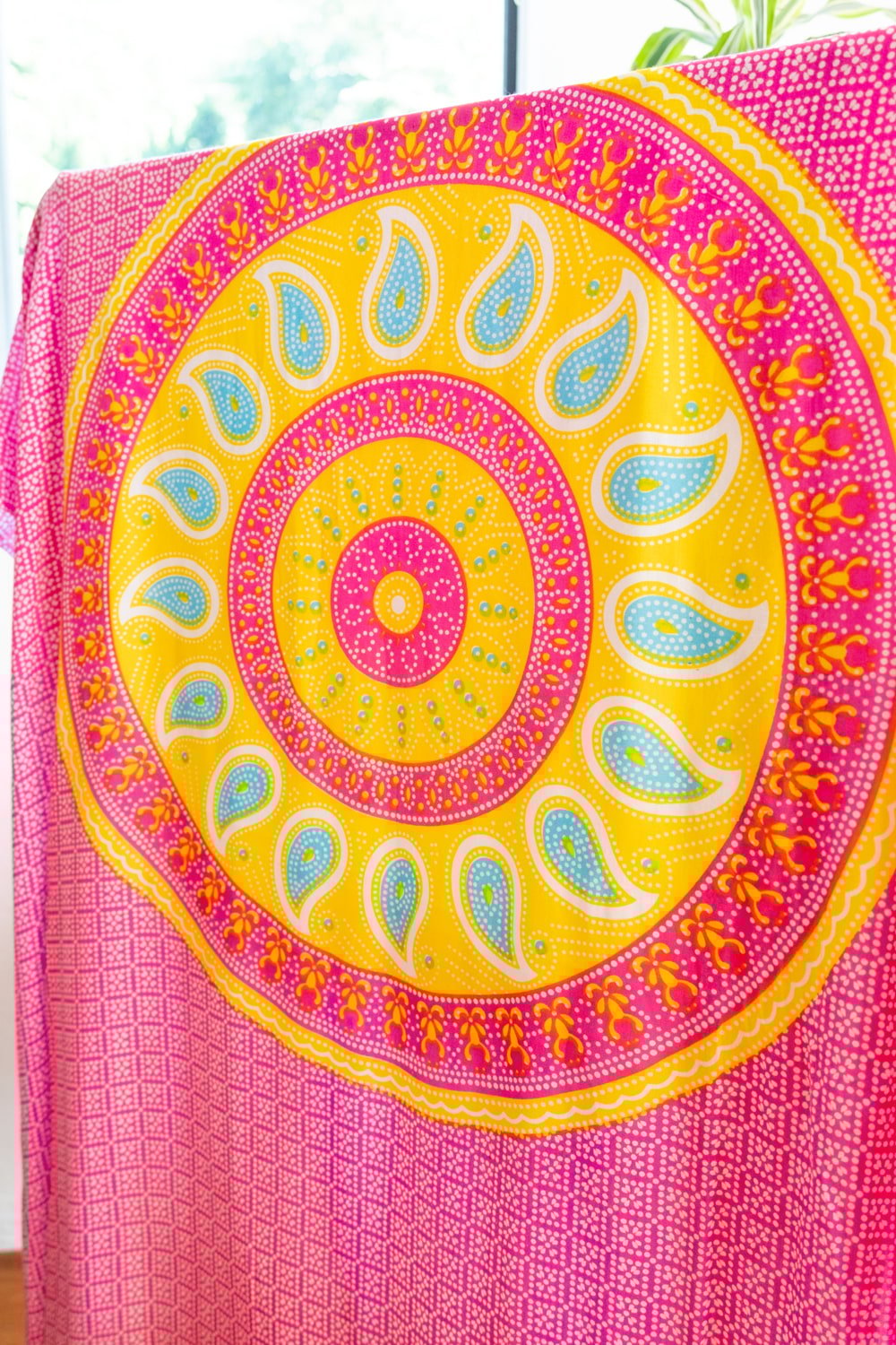 柔らか素材が気持ちよいバリのレーヨンバティック2枚目の説明写真です