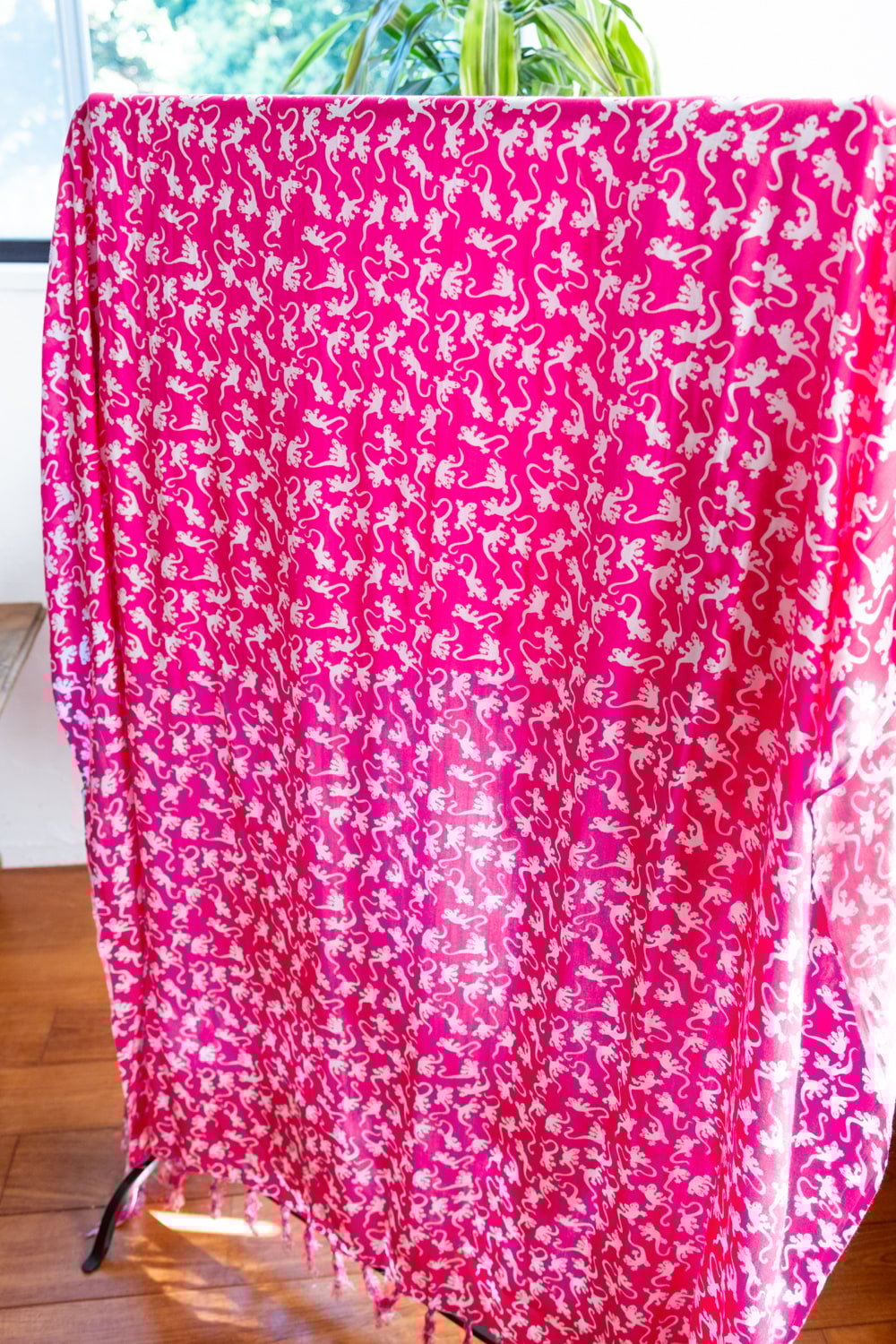 柔らか素材が気持ちよいバリのレーヨンバティック2枚目の説明写真です