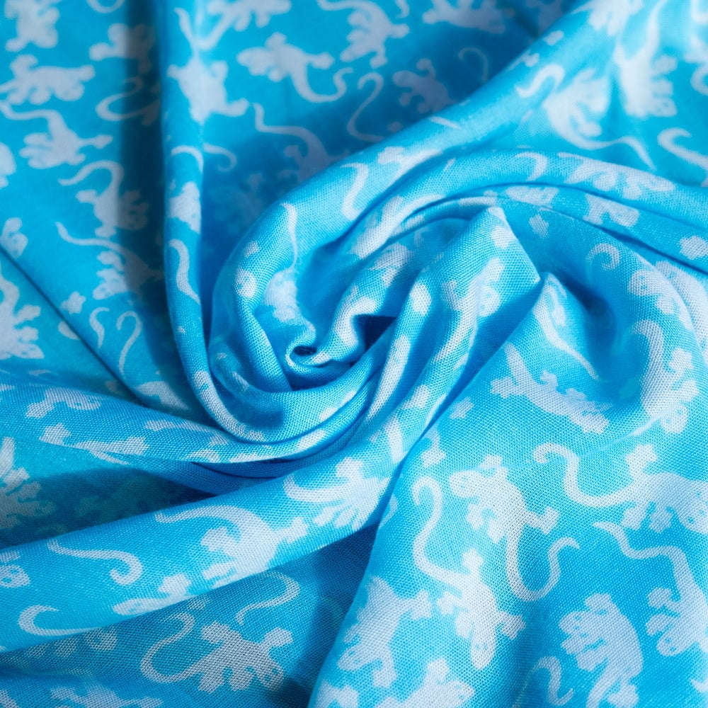 柔らか素材が気持ちよいバリのレーヨンバティック3枚目の説明写真です