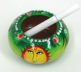 ƫ��γ����ʾ���