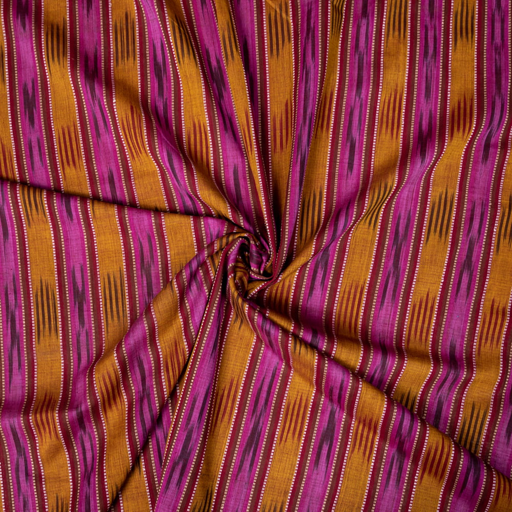 〔1m切り売り〕インドの伝統絣織り布　イカット織り生地　〔約106cm〕 - 紫×黄土色1枚目の説明写真です