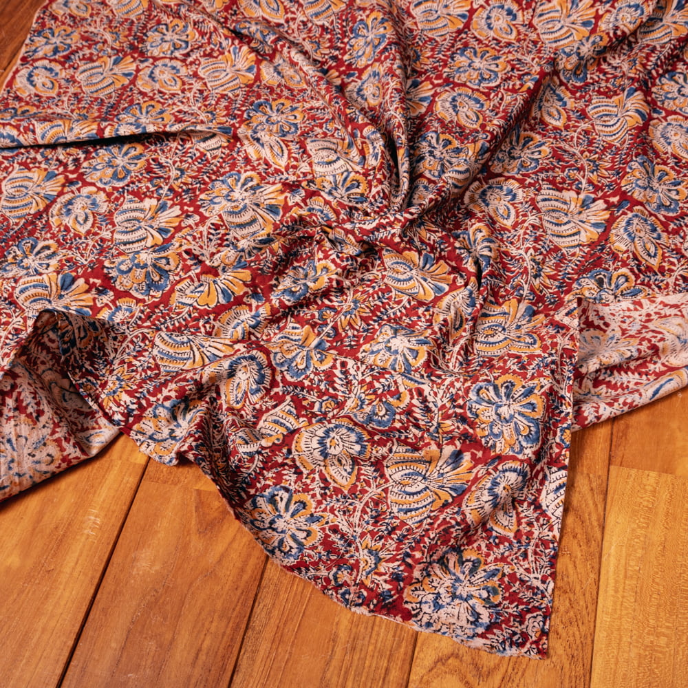 〔1m切り売り〕伝統息づく南インドから　昔ながらの木版染め更紗模様布〔約106cm〕 - レッド1枚目の説明写真です