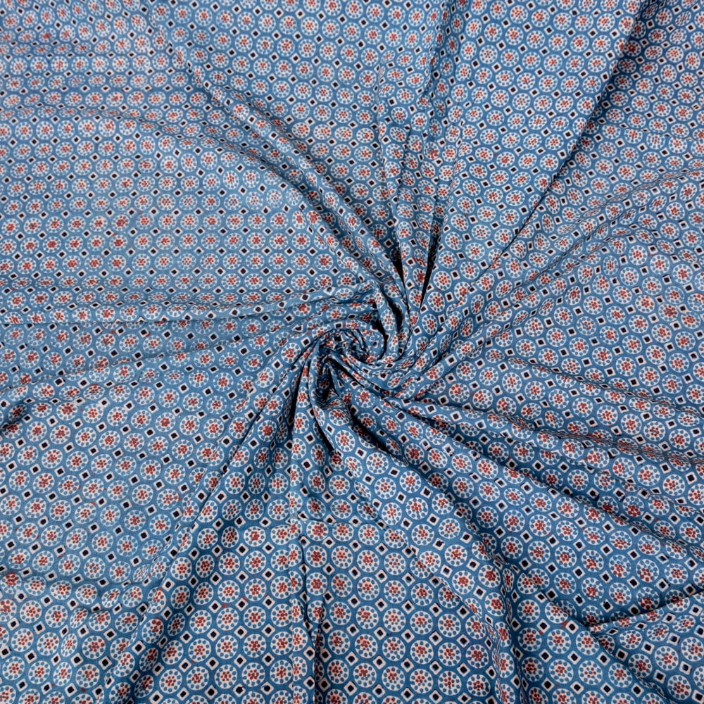 〔1m切り売り〕アジュラックプール村からやってきた　昔ながらのインディゴ木版染めアジュラックデザイン布〔約110cm〕 - ネイビー系1枚目の説明写真です