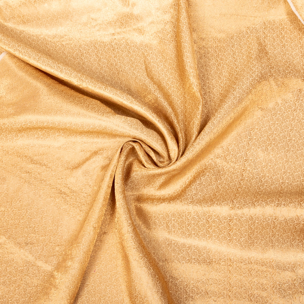〔1m切り売り〕インドの伝統模様布　光沢感のあるブロケード生地　金糸〔約109cm〕ゴールド系1枚目の説明写真です