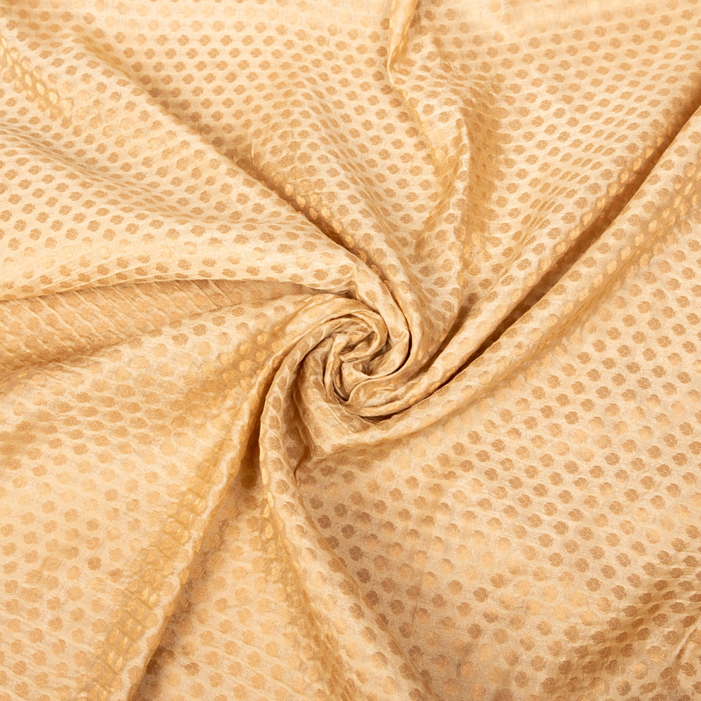 〔1m切り売り〕インドの伝統模様布　光沢感のあるブロケード生地　金糸〔約109cm〕ゴールド系1枚目の説明写真です