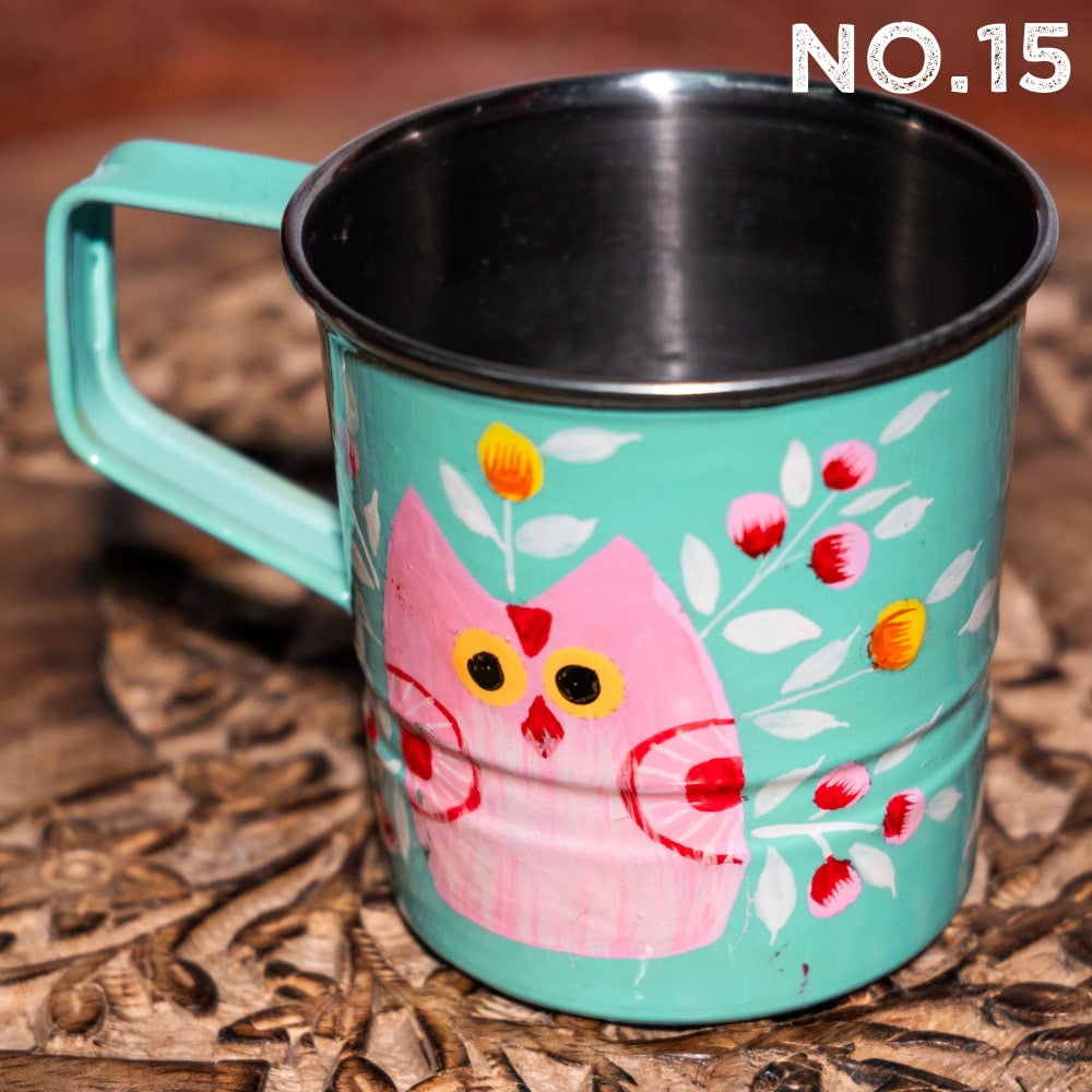 どこか懐かしいレトロテイスト　手描きカシミールペイントのミニマグカップ[直径：6cm x 高さ：5.9cm ] 16枚目の下部説明写真です