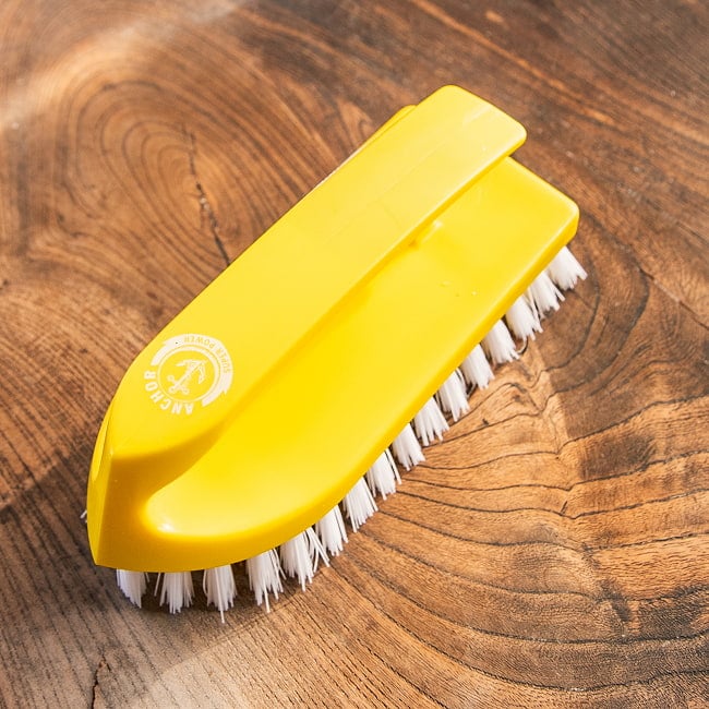 キッチュなカラーがかわいい！タイのアイロン型ブラシ 掃除道具 お風呂 靴洗い スニーカーの個別写真