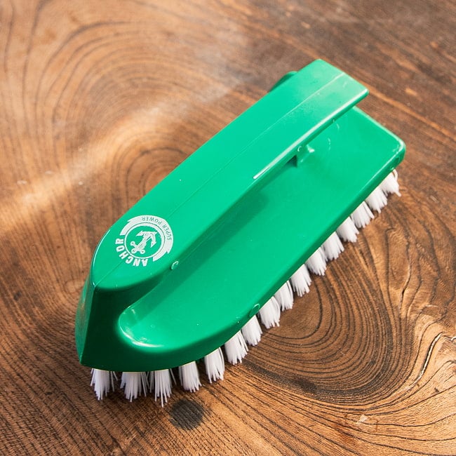 キッチュなカラーがかわいい！タイのアイロン型ブラシ 掃除道具 お風呂 靴洗い スニーカーの個別写真