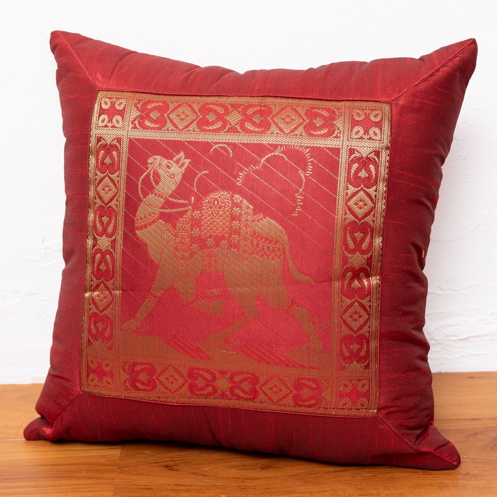 金糸入りのインド伝統柄クッションカバー 駱駝と孔雀の個別写真