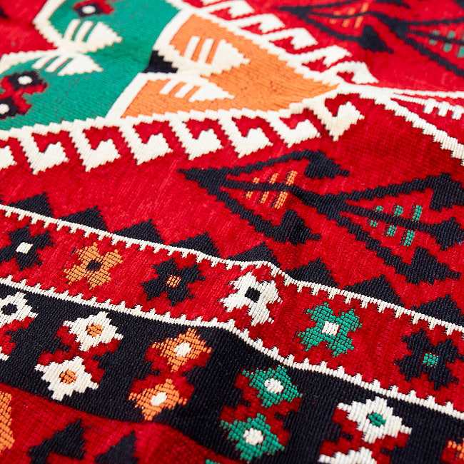 【全3色】トルコの伝統的な柄を織り込んだ　キリム　【70cm×1150cm】2-拡大してみました　織り目がキレイ\