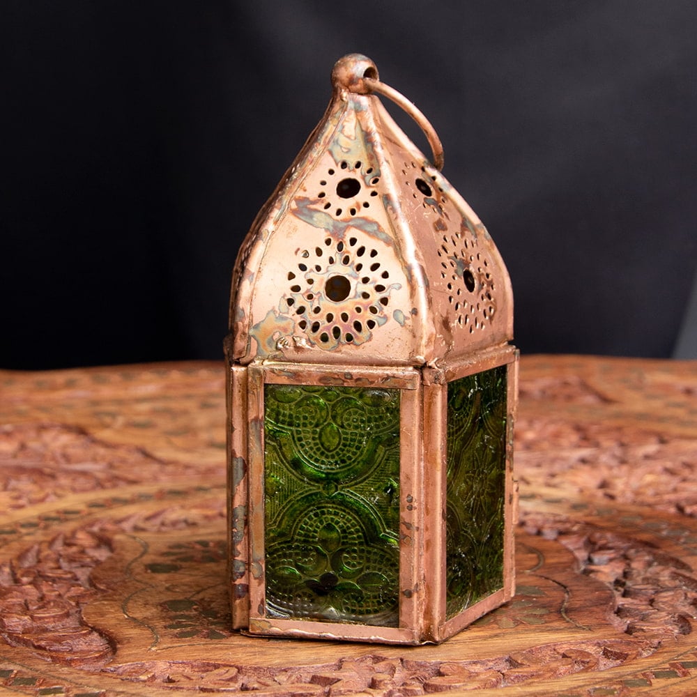 モロッコスタイルの透かし彫りLEDキャンドルランタン〔ロウソク風LEDキャンドル付き〕 -  約11×6cmの個別写真