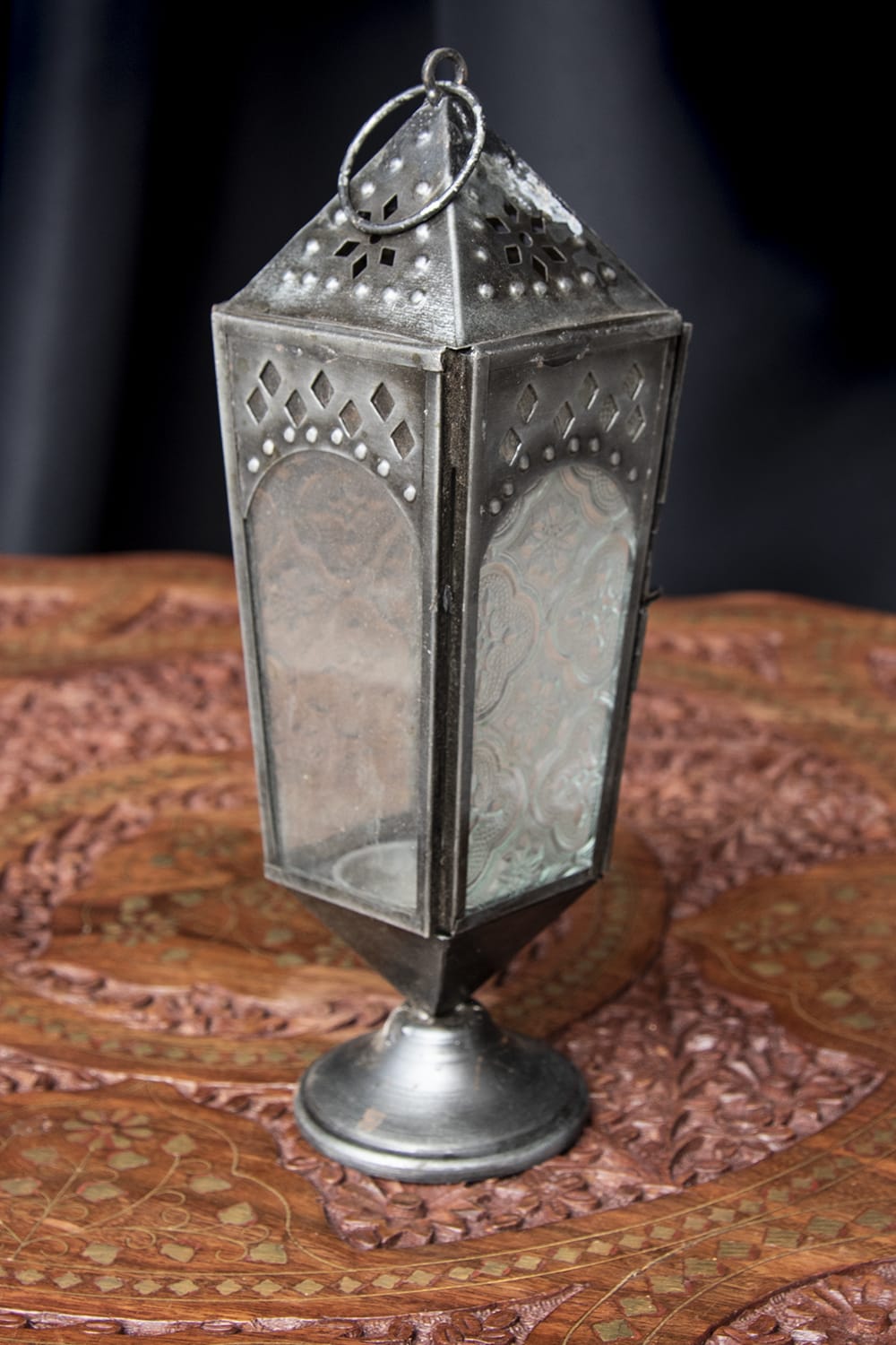 モロッコスタイルの透かし彫りLEDキャンドルランタン〔ロウソク風LEDキャンドル付き〕 - 〔ホワイト〕約24×8cmの個別写真