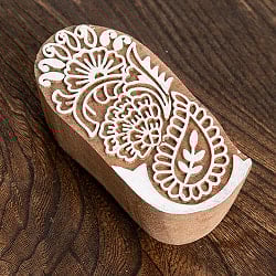 花のウッドブロック　- 約8.5cmx4cm