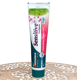 インドのアーユルヴェーダ歯磨き粉 - センシティブ　Sensitive Toothpaste 80g【Himalaya Herbals】