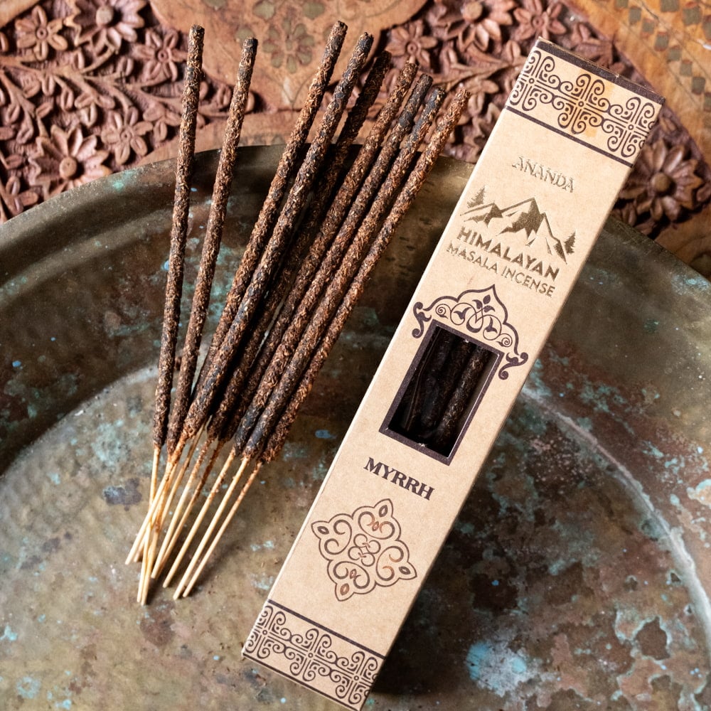 素材感がそのまま ハーブやスパイスを練り合わせたマサラ香の個別写真