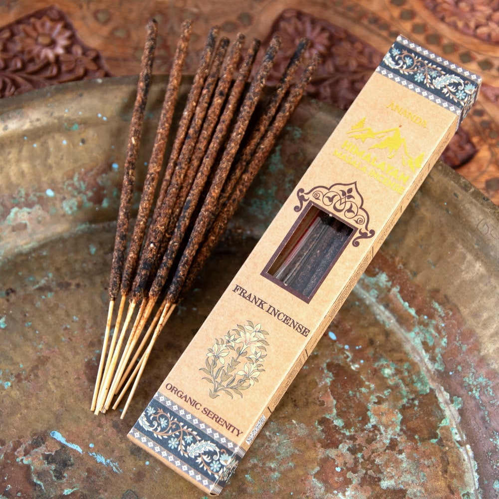 素材感がそのまま ハーブやスパイスを練り合わせたマサラ香の個別写真