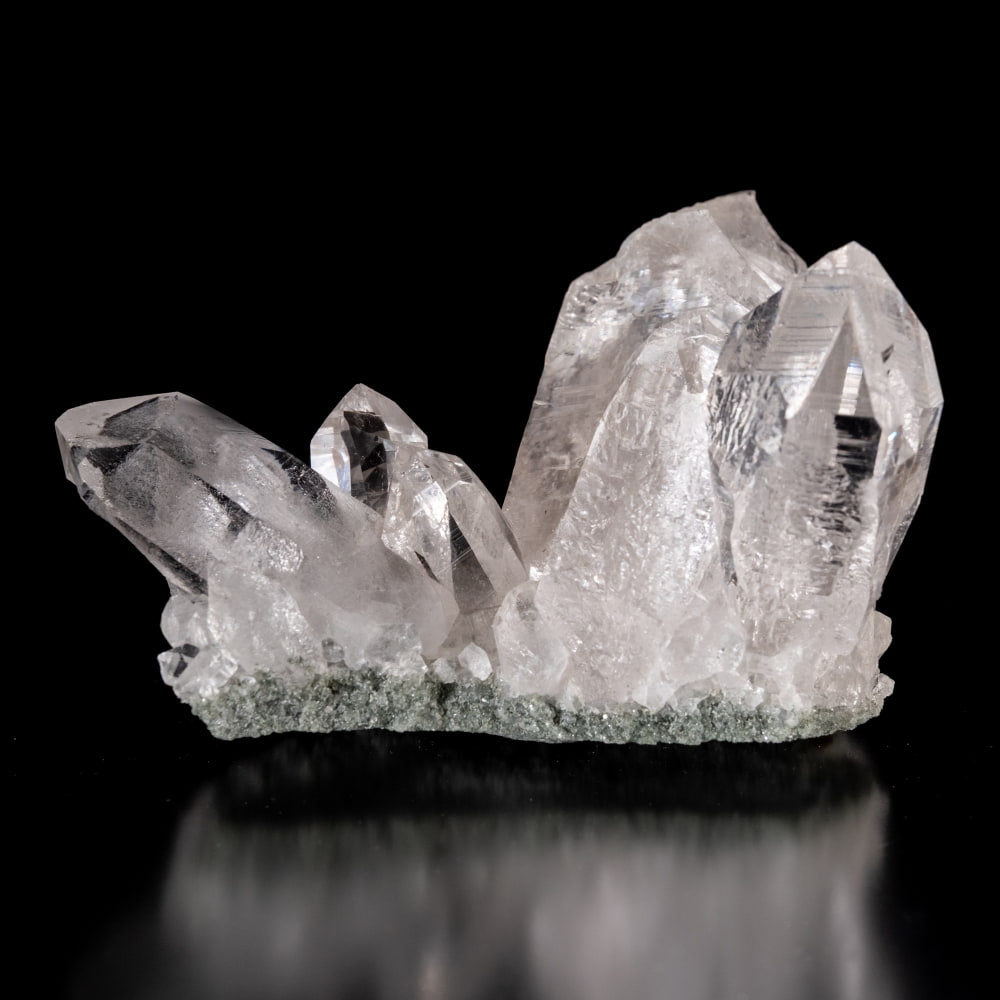 【一点物】 ヒマラヤ水晶原石 【321g】クラスター・透明・クローライト・バーコード・セルフヒールド2枚目の説明写真です