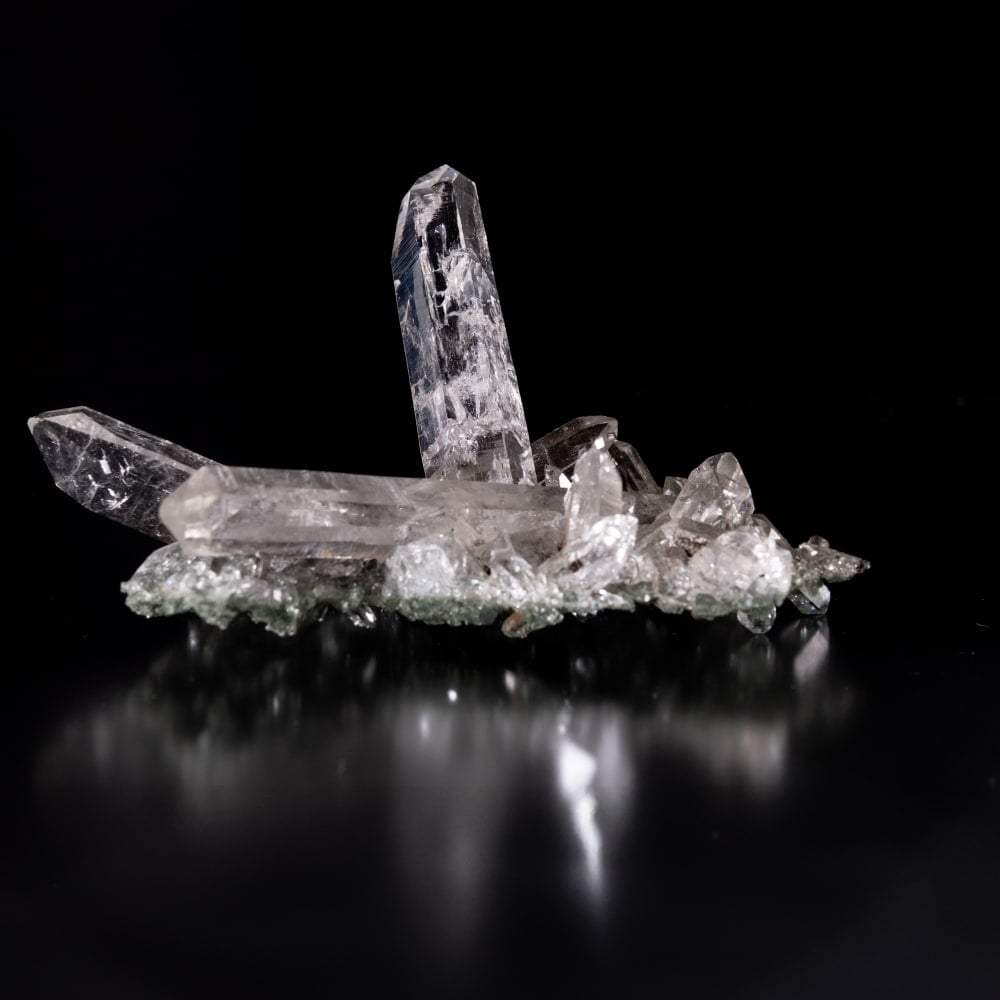 【一点物】 ヒマラヤ水晶原石 【196.5g】クラスター・透明・クローライト・バーコード・レインボー2枚目の説明写真です