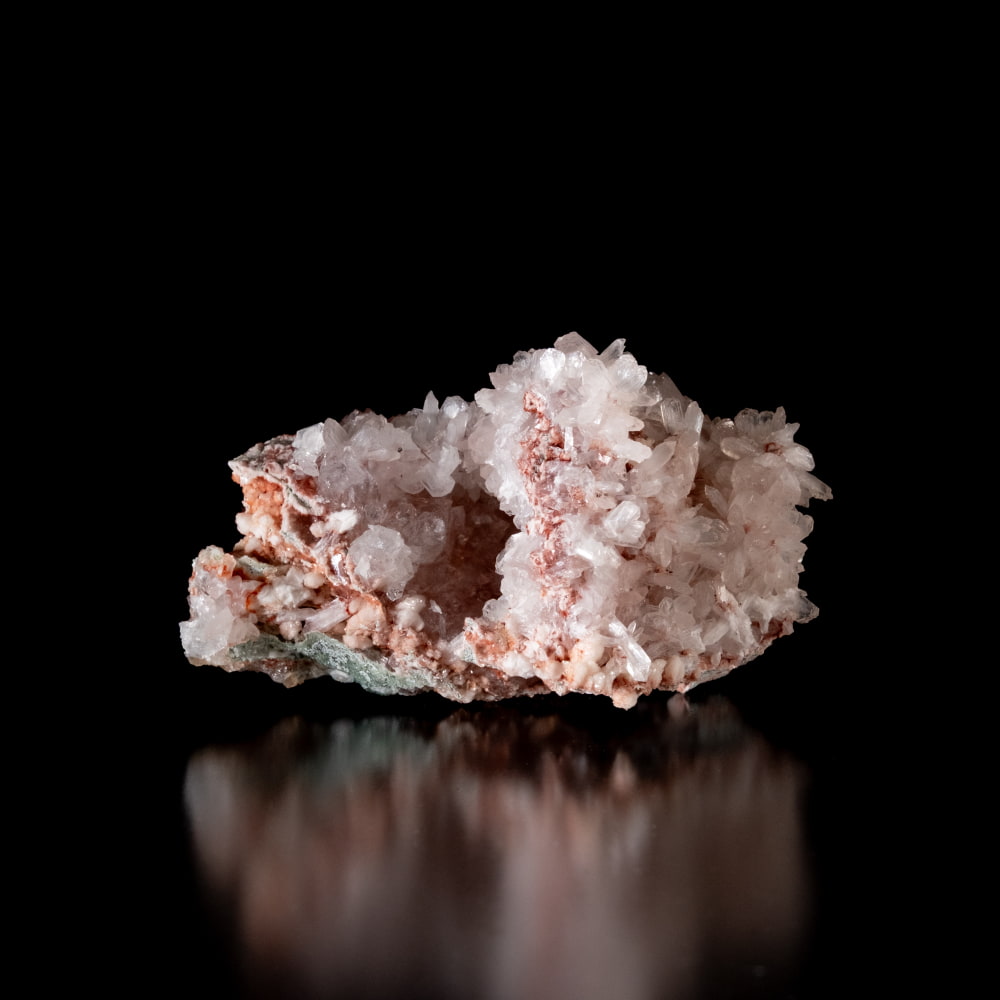 【一点物】 レッドアポフィライト原石 【76g】稀少石インド産・クラスター1枚目の説明写真です