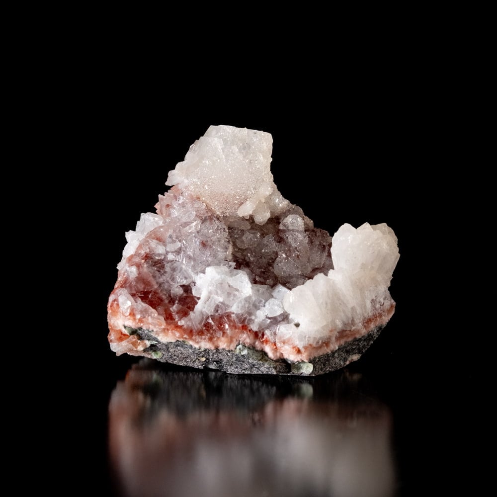 【一点物】 レッドアポフィライト原石 【88g】稀少石インド産・クラスター1枚目の説明写真です