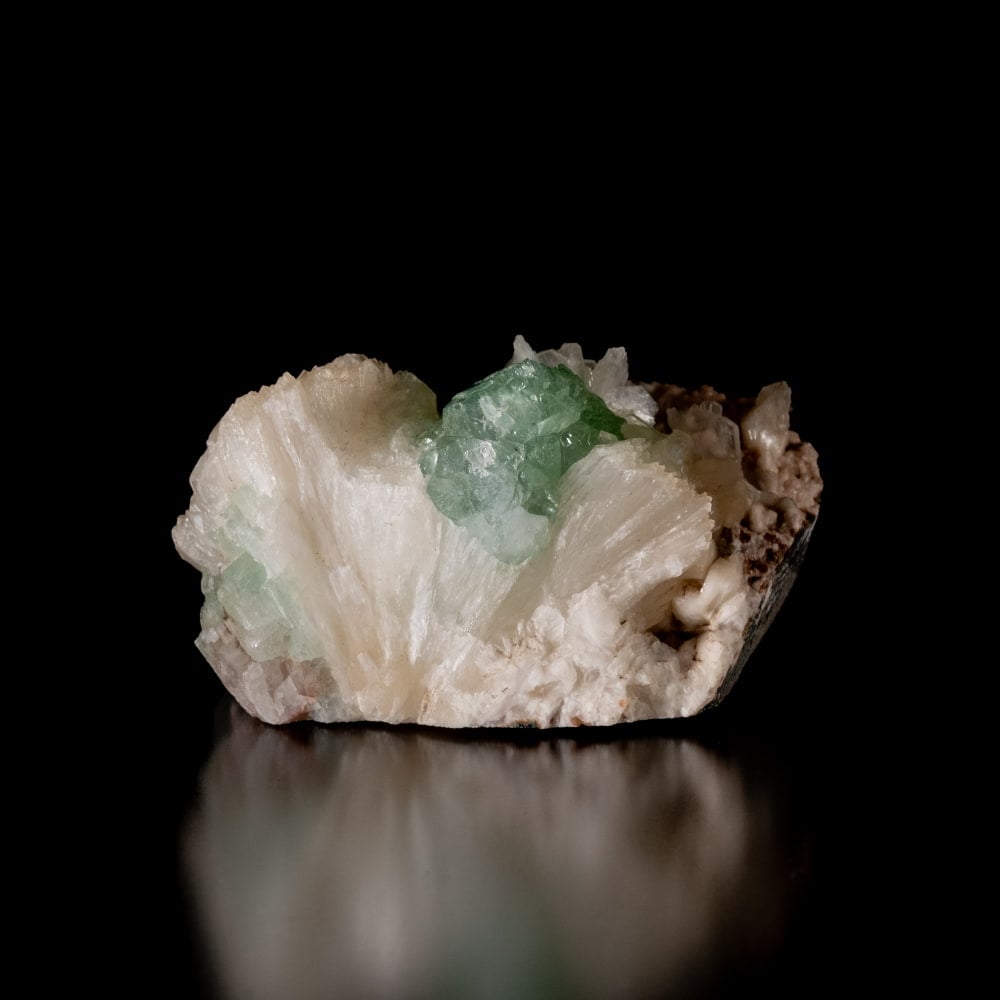 【一点物】グリーンアポフィライト原石 【90g】稀少石1枚目の説明写真です