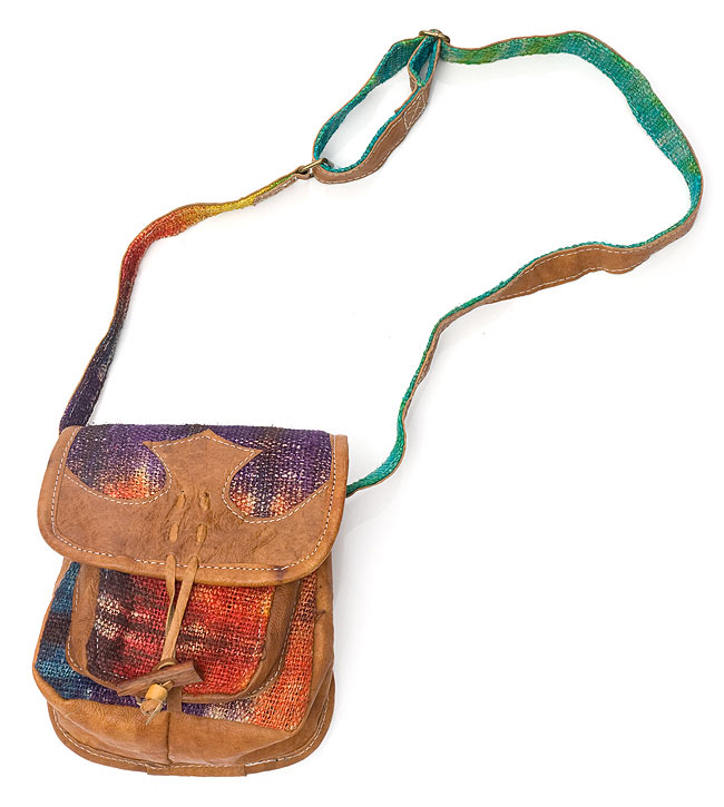 ワイルドヘンプとレザー製ポシェット - 紫系