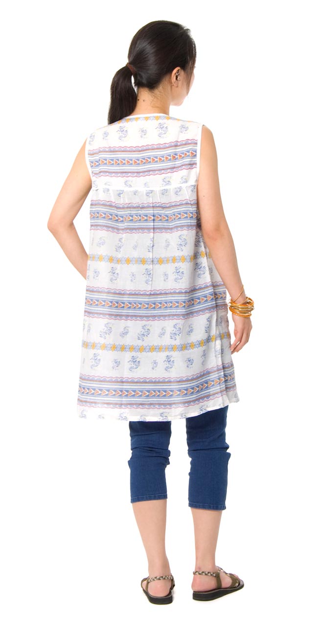 エスニック ボーダー チュニック 【白×ブルー】2-後ろ姿はこんな感じです。\