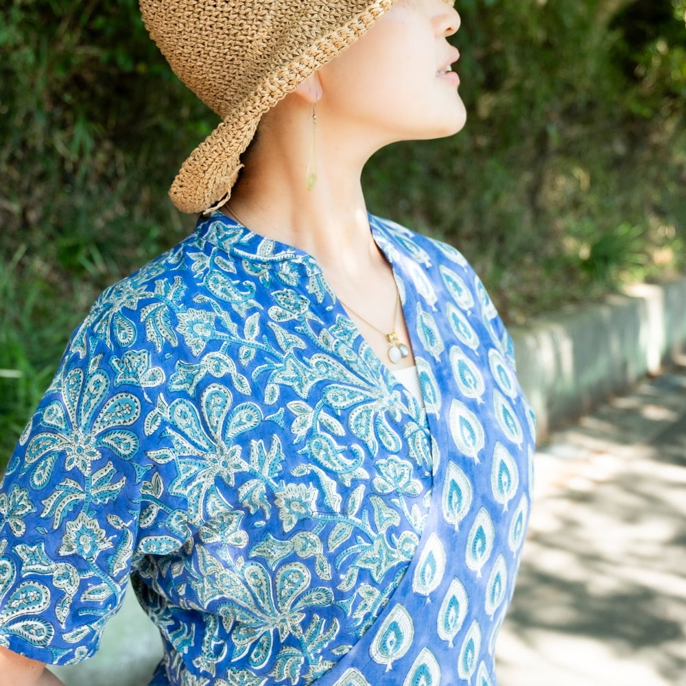 嬉しい2WAY ウッドブロックプリントのカシュクールワンピース ロング丈5枚目の説明写真です