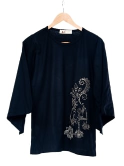 ロータスプリントのコットンベルスリーブTシャツの個別写真