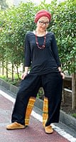 モン族刺繍のタイパンツ 【黒】の個別写真