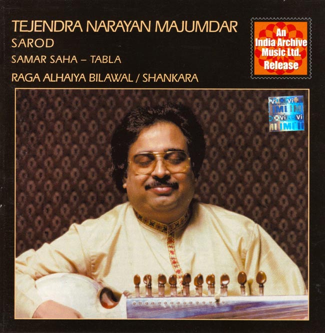 Tejendra Narayan Majumdar - Sarodの写真