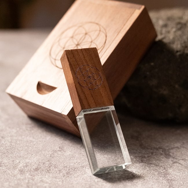 植物音楽&水の曼荼羅 - 528サイマティクスヒーリング[USB] 3 - 木の箱、USBには