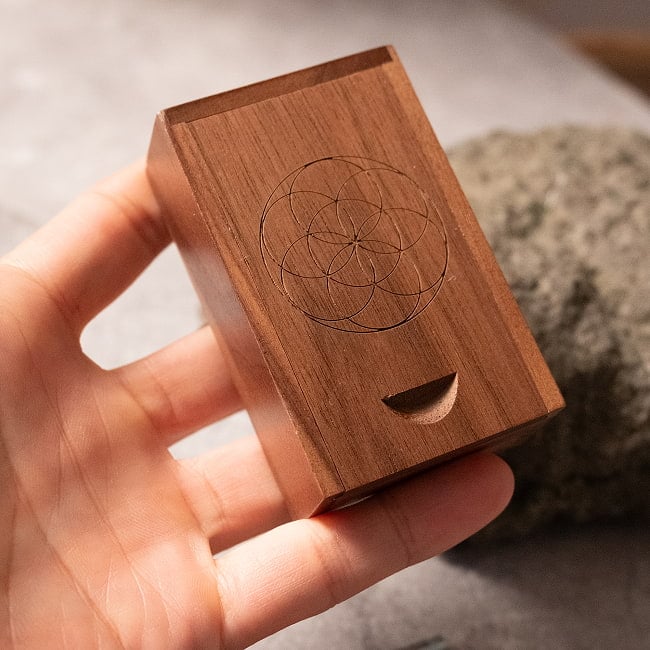 植物音楽&水の曼荼羅 - 528サイマティクスヒーリング[USB] 5 - お届けする商品のサイズです