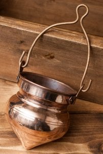 シロダーラ[高さ：26m x 横幅：10.5cm　容量：約550ml]