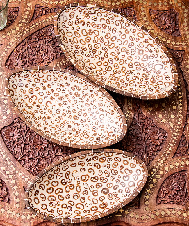 シナモンが香る飾り皿 楕円 3枚セットの商品写真 2枚目 上から撮影しました