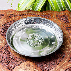【4個セット】バリのアルミ飾り皿【直径:約26cm】の写真
