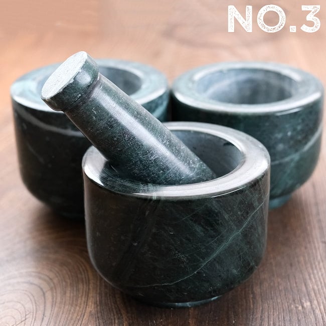 大理石のスパイスグラインダー [直径：約10cm 高さ:約7.5cm] 12 - スパイスグラインダーの形状〔No.3〕はこちら。ストレートタイプのデザインです。