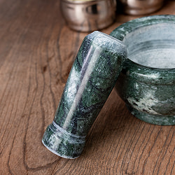 大理石のスパイスグラインダー [直径：約10cm 高さ:約7.5cm] - サブ2