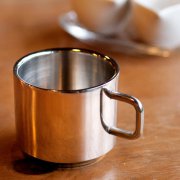 真空断熱ステンレスマグコップ【高さ:約6cm×直径:約7cm】