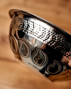 ペイズリーエンボスのアルミ皿【直径：17.5cm】 - サブ2