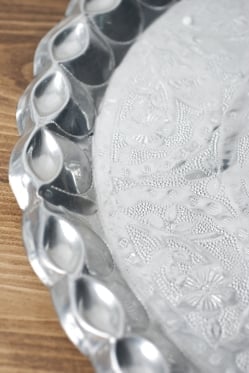 インド伝統唐草エンボスのアルミターリー【直径：36.5cm】 - サブ2