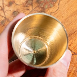 インドの礼拝用 ブラス製 プージャグラス カップ[約5cm] - サブ4